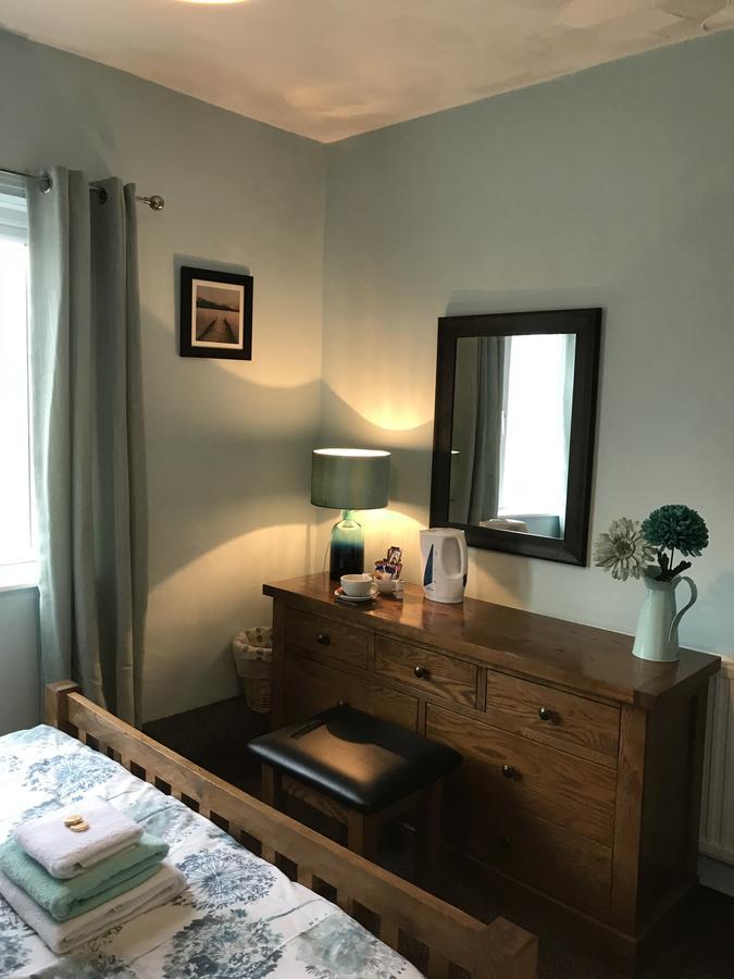 The Lobster Pot Hotel Marloes Buitenkant foto